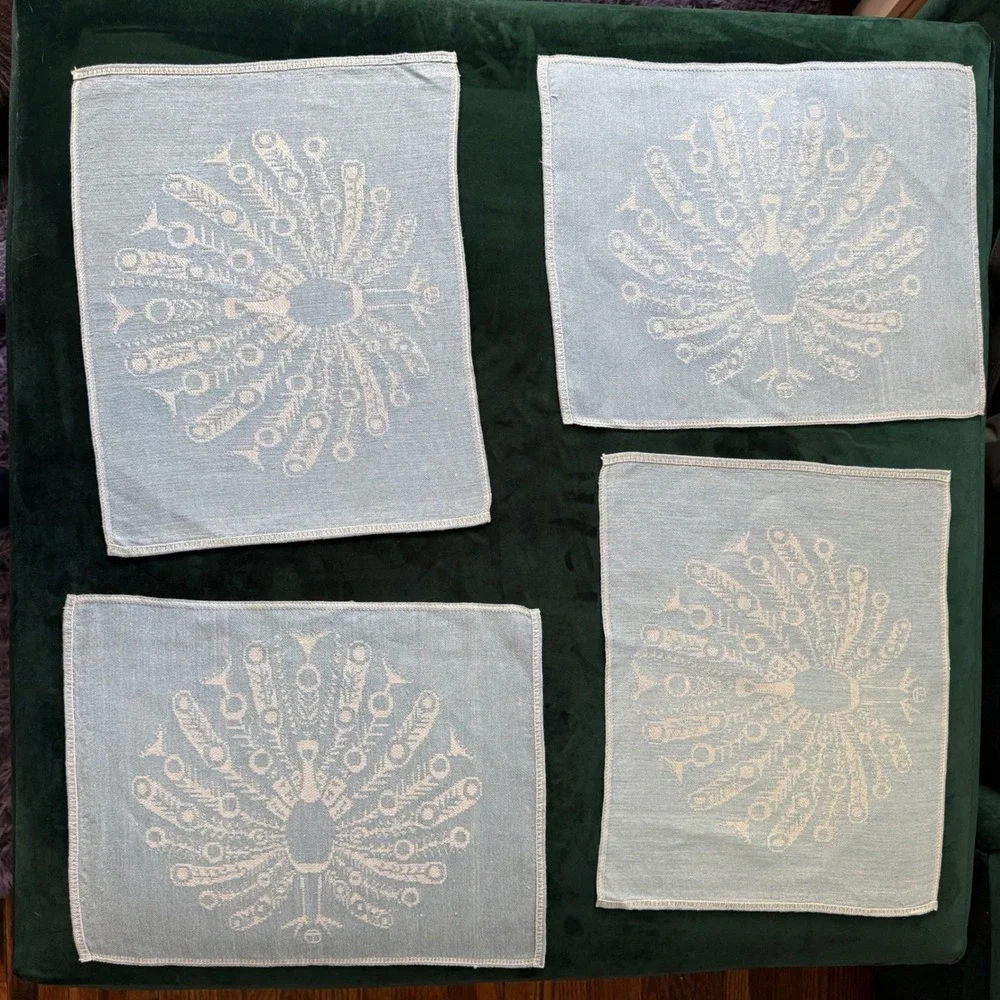 Vintage‎ Blue and White Peacock Damask Placemats Set of 4 Woven Textile 16x12